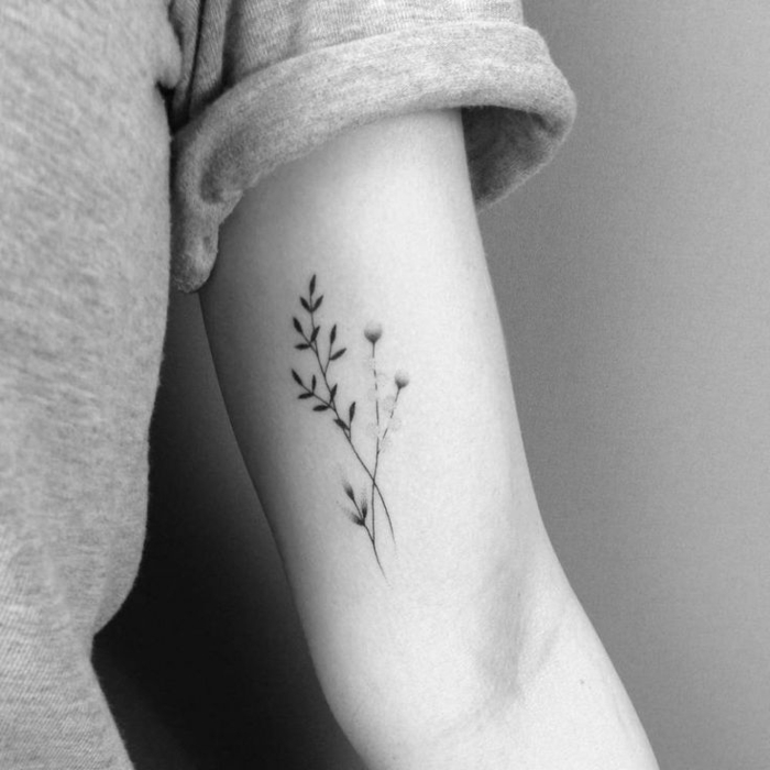 flower tattoo minimalist