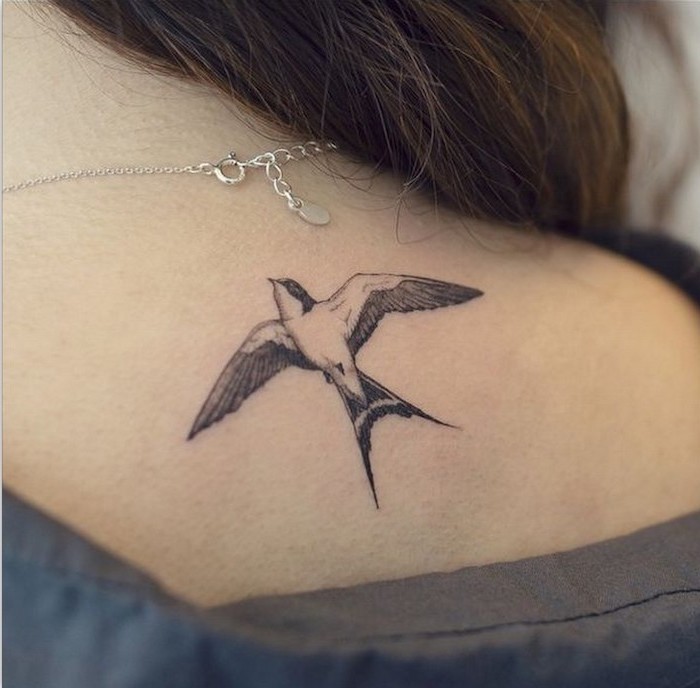 Beautiful And Unique Small Tattoos For Girls With Meaning