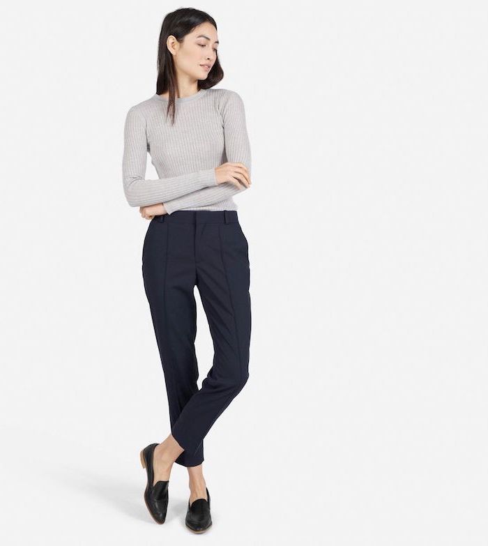 business casual dress code, light grey blouse, black trousers and pointed shoes