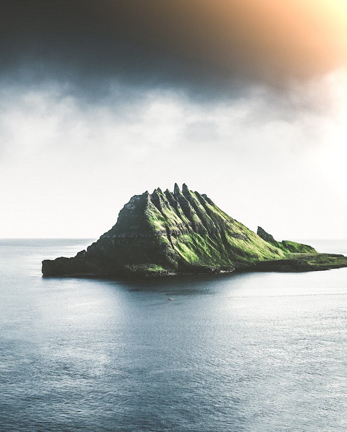 mountain island landscape, tumblr desktop backgrounds, ocean around, dark sky