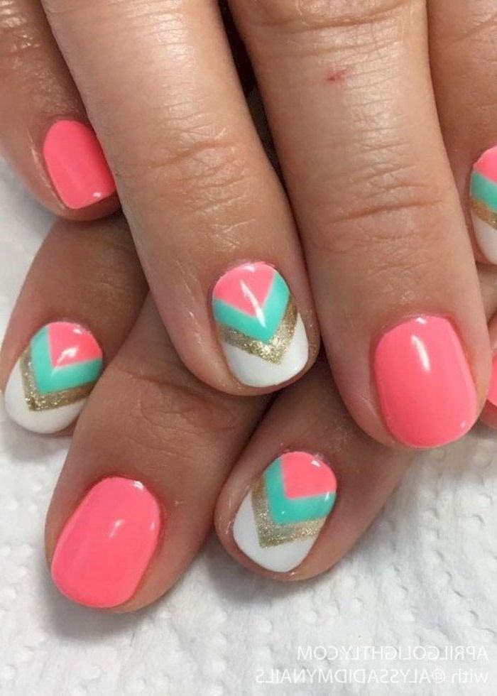 pink nail polish, geometrical design, pink and blue, gold and white triangles, beach nail designs