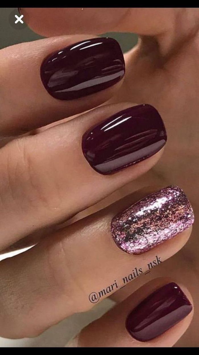 dark burgundy nail polish, pink glitter nail polish on ring finger, neutral nail colors, short squoval nails